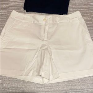 Shorts (686)